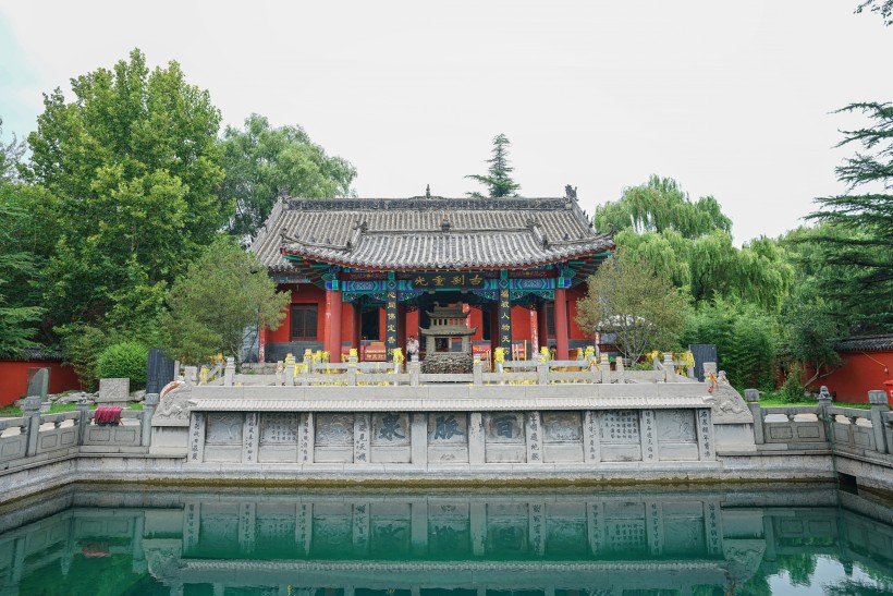 【八一】濟(jì)南國(guó)（組詩(shī)）