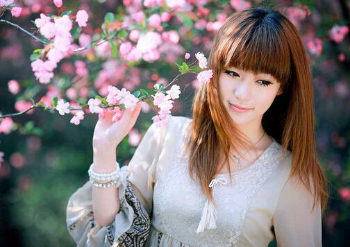 【流云】女人，愿你被這個世界溫柔相待（散文）