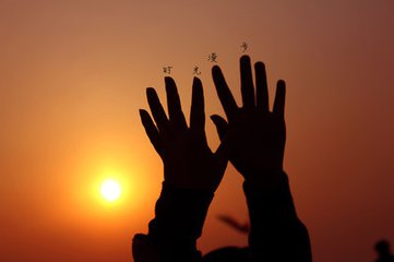 【星月】歲月你別催，該來的我不推，走遠(yuǎn)的我不追（隨筆）