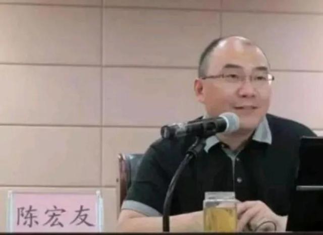 【菊韻】再問陳教授，你能改過(guò)回頭嗎？（雜文）