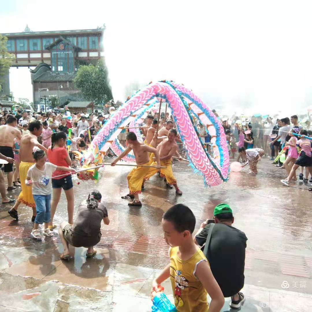 【風(fēng)戀】客家水龍舞，古鎮(zhèn)雨浪飛（散文）